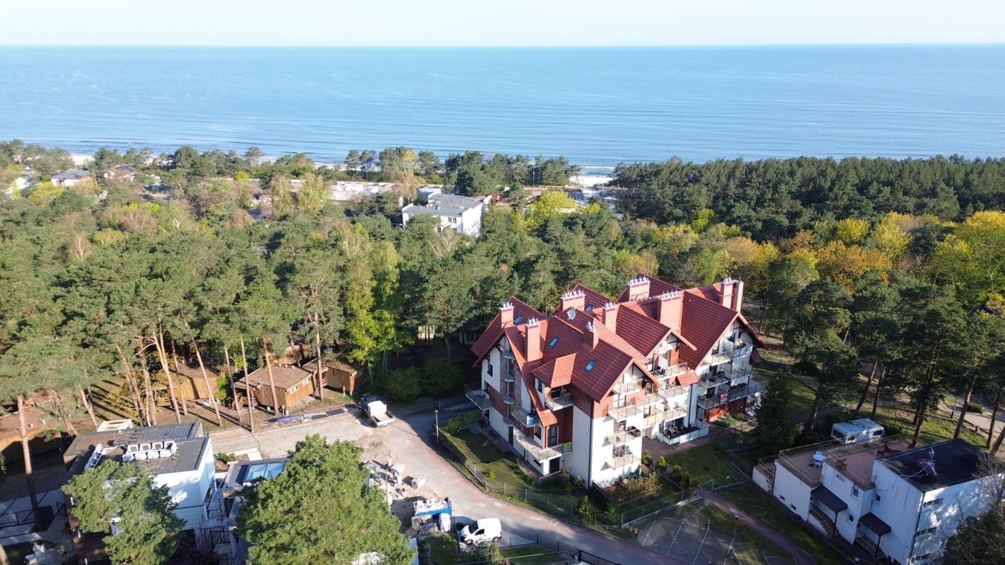 Morskie Apartamenty Przy Plazy Piamola クリニツァ・モルスカ エクステリア 写真