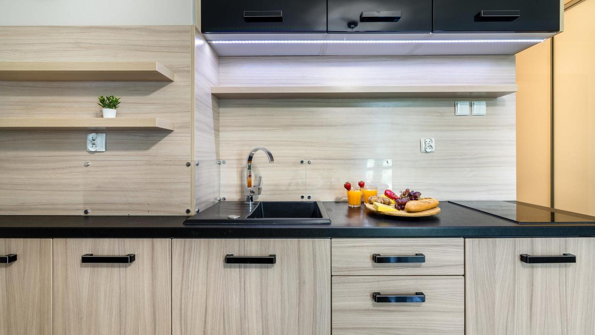 Morskie Apartamenty Przy Plazy Piamola クリニツァ・モルスカ エクステリア 写真