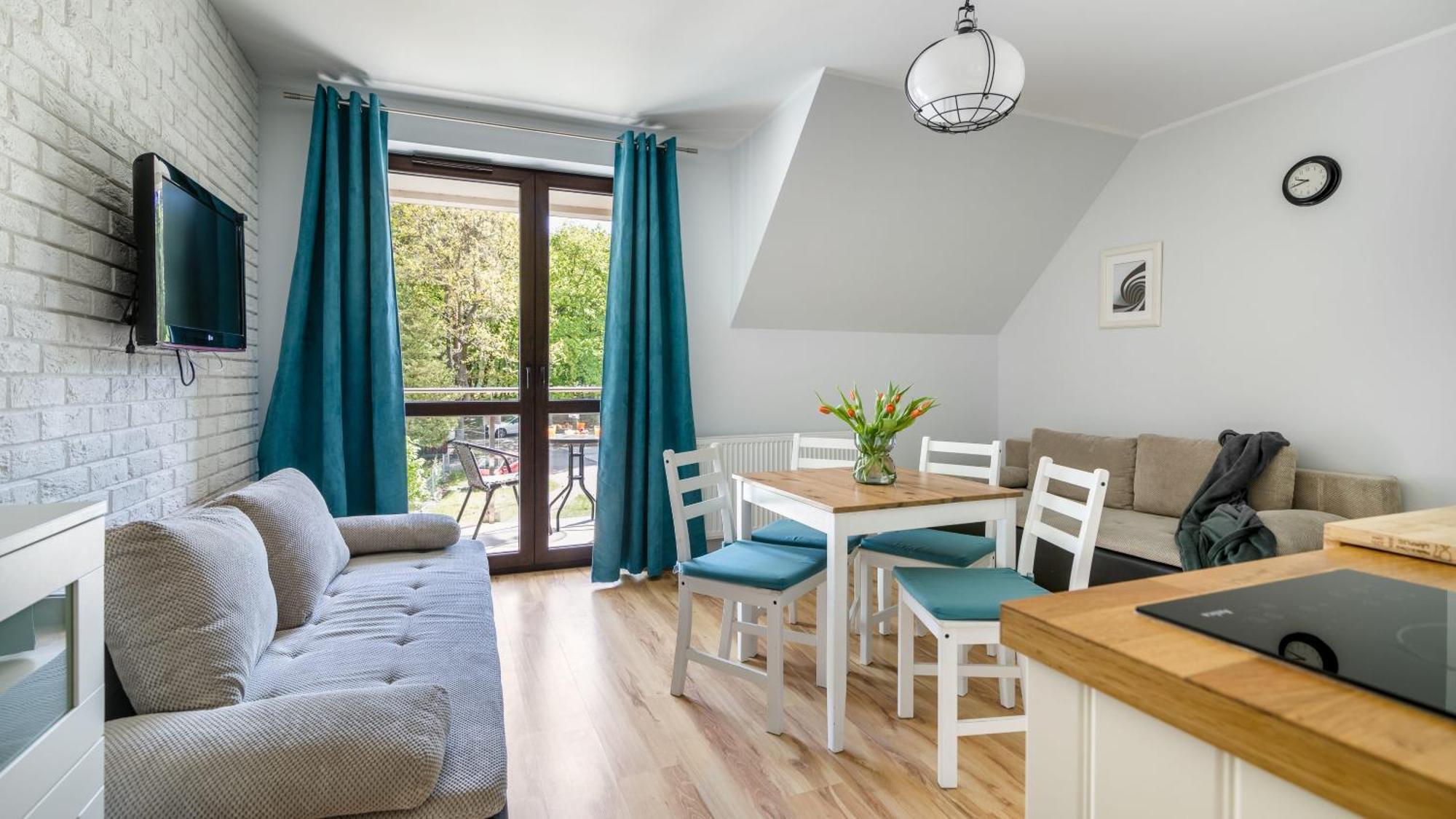 Morskie Apartamenty Przy Plazy Piamola クリニツァ・モルスカ エクステリア 写真