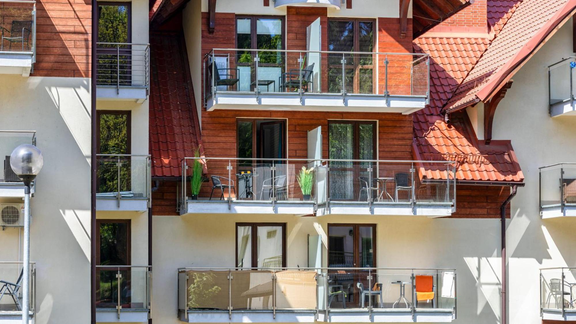 Morskie Apartamenty Przy Plazy Piamola クリニツァ・モルスカ エクステリア 写真