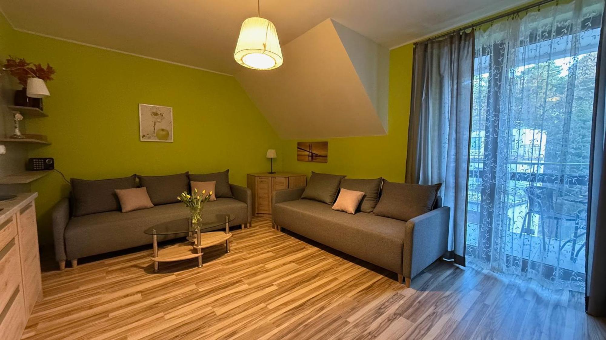 Morskie Apartamenty Przy Plazy Piamola クリニツァ・モルスカ エクステリア 写真